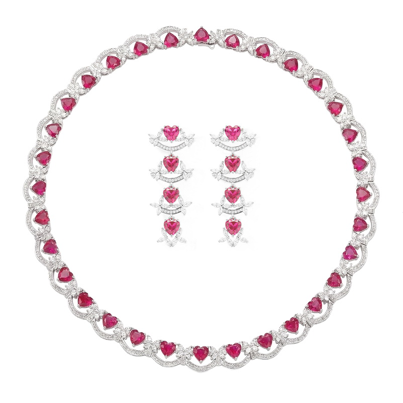 Vintage Collectible Jewelry - Дизайнерский комплект украшений: серьги и ожерелье
